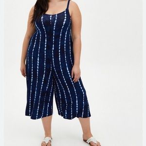 Torrid Size 2 jumpsuit with pockets!!